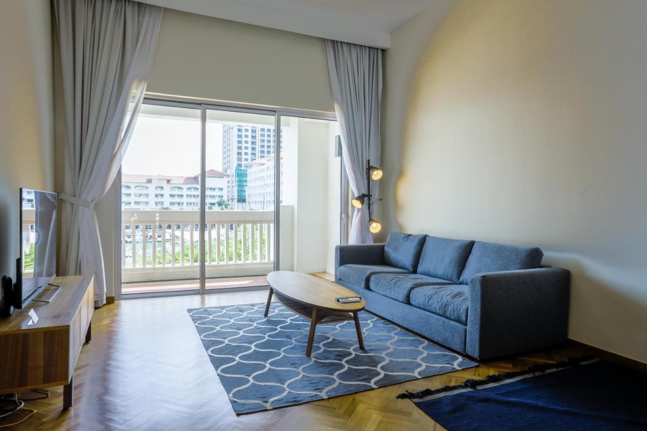 The Straits Quay Marina By Messina Clive Apartment George Town Bagian luar foto